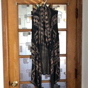 Size Small women’s long sweater vest